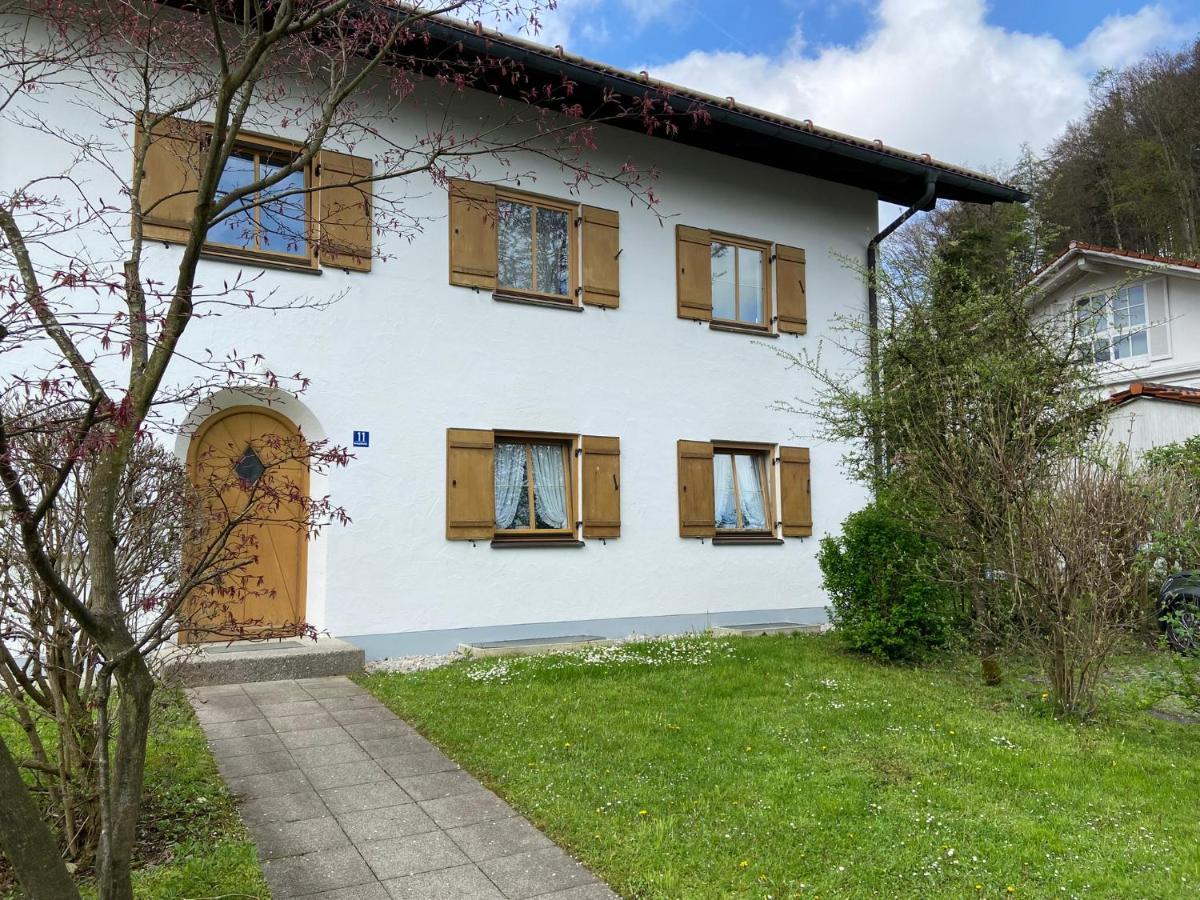 Modern Eingerichtete Wohnung Mit 2 Schlafzimmern Bergen  Bagian luar foto