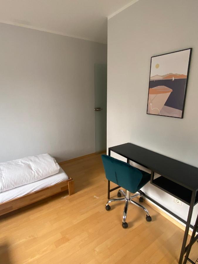 Modern Eingerichtete Wohnung Mit 2 Schlafzimmern Bergen  Bagian luar foto