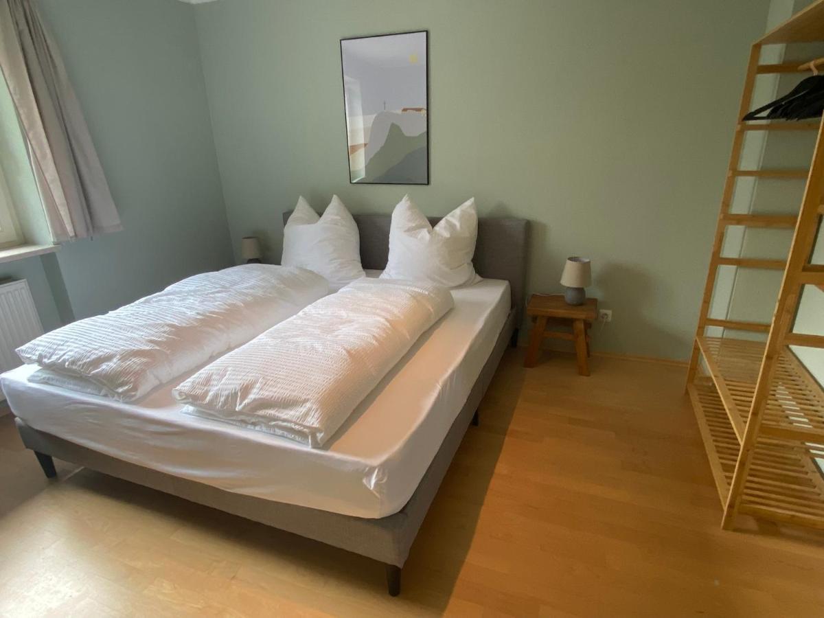Modern Eingerichtete Wohnung Mit 2 Schlafzimmern Bergen  Bagian luar foto