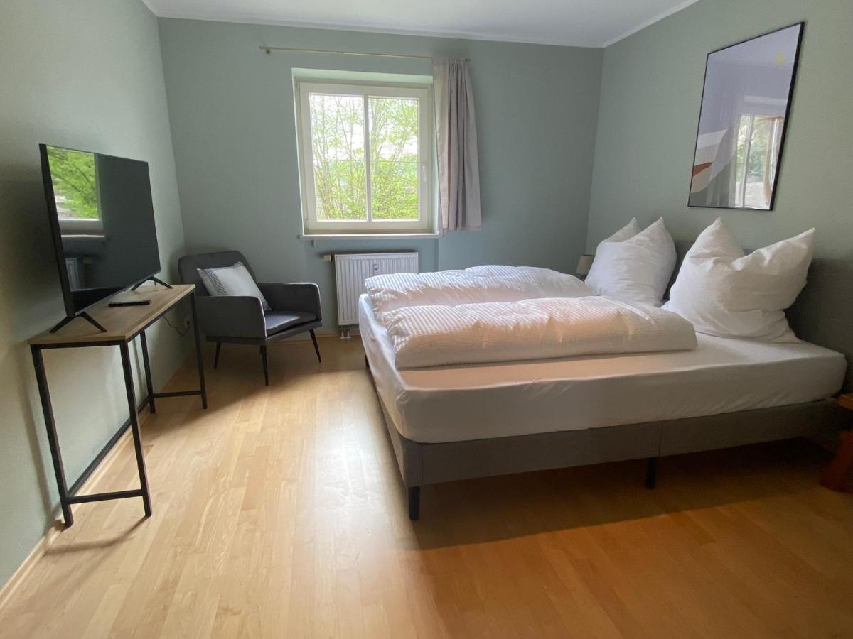Modern Eingerichtete Wohnung Mit 2 Schlafzimmern Bergen  Bagian luar foto