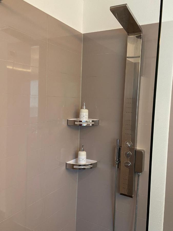 Modern Eingerichtete Wohnung Mit 2 Schlafzimmern Bergen  Bagian luar foto