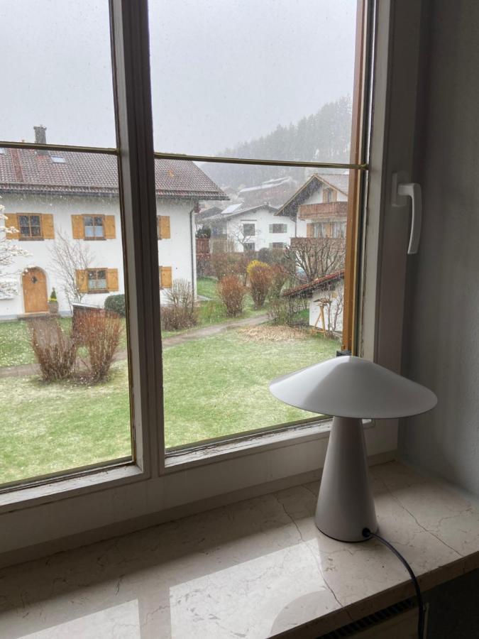 Modern Eingerichtete Wohnung Mit 2 Schlafzimmern Bergen  Bagian luar foto