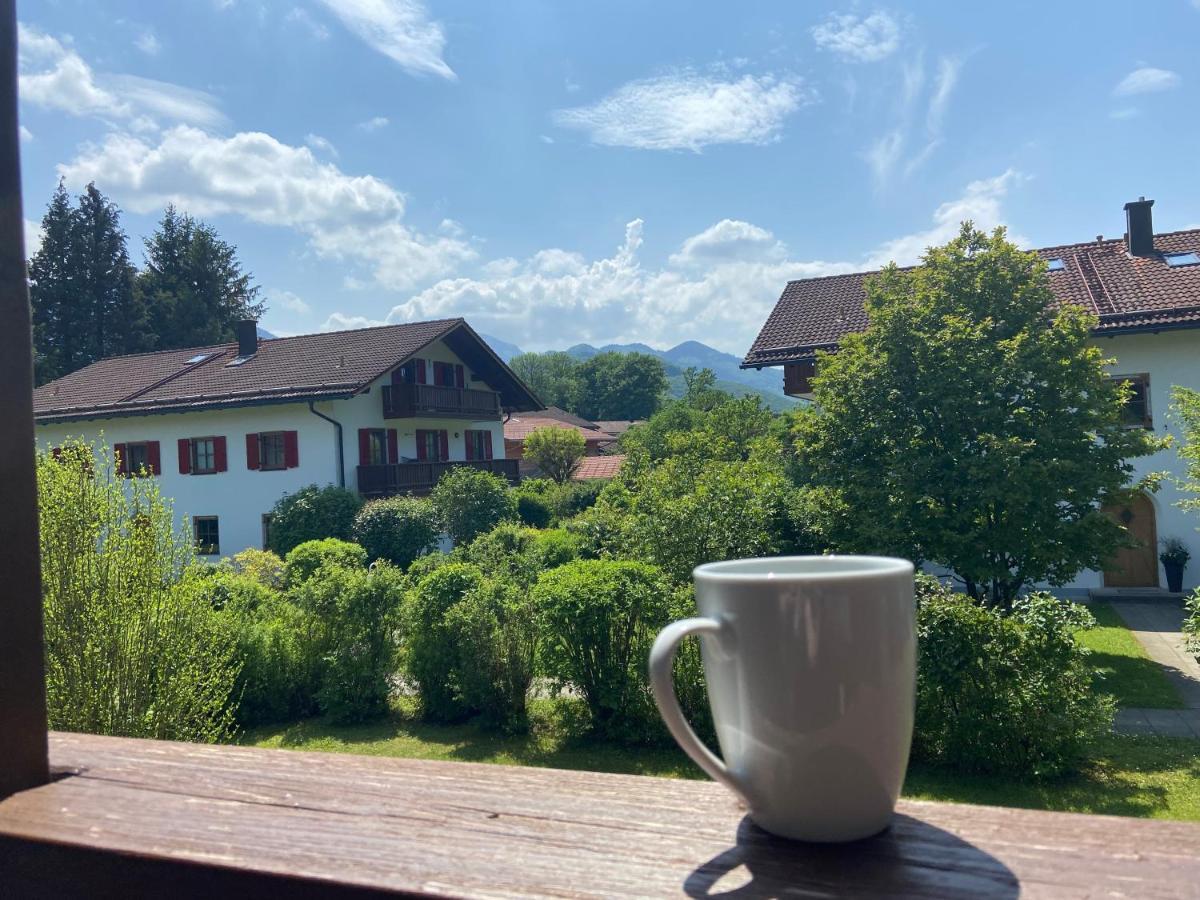 Modern Eingerichtete Wohnung Mit 2 Schlafzimmern Bergen  Bagian luar foto